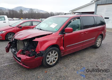 2016 Chrysler Town & Country Touring z USA, uszkodzony, nr VIN 2C4RC1BG8GR187115